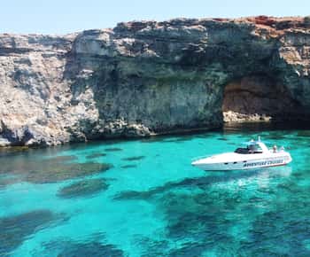 Sliema: Bootsfahrt zur Blauen Lagune von Comino, nach Gozo und zu den Höhlen