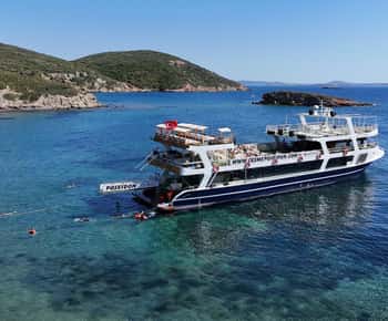 Från Izmir: Heldagsutflykt med båt runt Cesme med BBQ-lunch