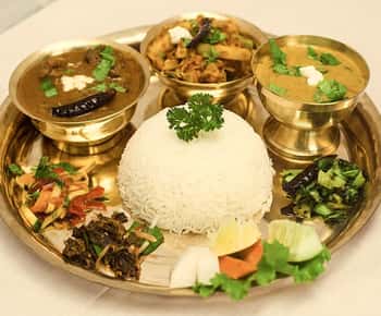 Katmandú: Clase de cocina nepalí y Momo dirigida por mujeres locales