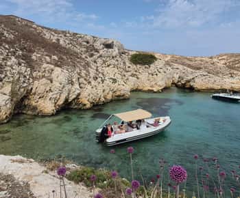 Marseille: All-inclusive mini boat cruise around the Frioul Islands