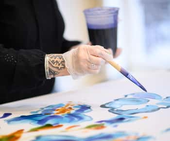 Lyon: Create your own traditional Lyonnais silk square