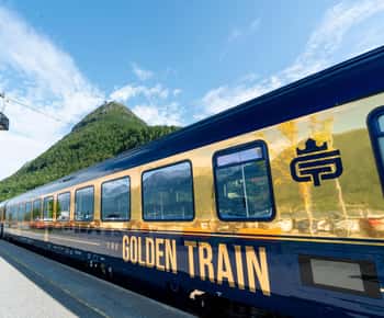 Romsdalen: Raumabanens gylne tog med guide