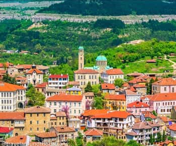 From Bucharest: Veliko Tarnovo and Arbanassi Day Trip