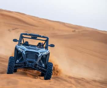 Dubaj: Prywatny Dune Buggy, Przejażdżka na wielbłądzie i Sand Boarding!