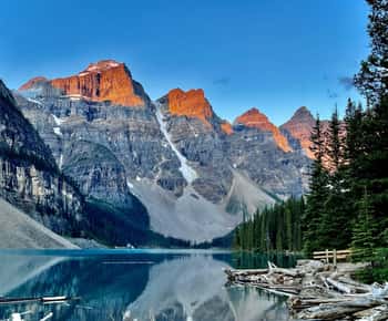 Banff/Canmore: Sunrise Experience at Moraine Lake
