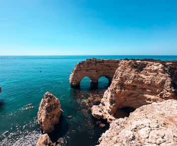 De Albufeira: Caminhada guiada pelos 7 Vales Suspensos com pick up