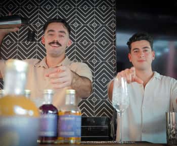 Charleston: Saboreia a história na aula de cocktails "The Sun