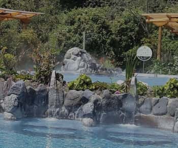 Quito: Full Day Trip to Papallacta Hot springs and The Area