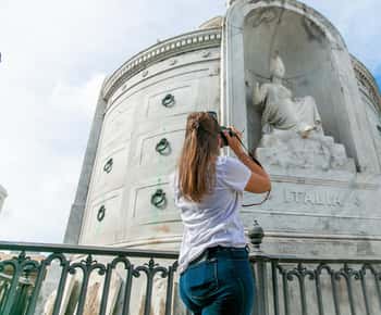 Walking Tour Inside St. Louis Cemetery No. 1