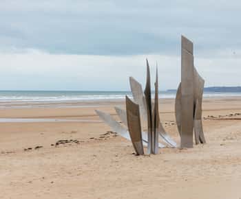 From Paris: Normandy D-Day Landing Beaches Full-Day Tour