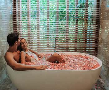 Ubud: Tejas Spa Bisma Massage & Flower Bath E-Voucher