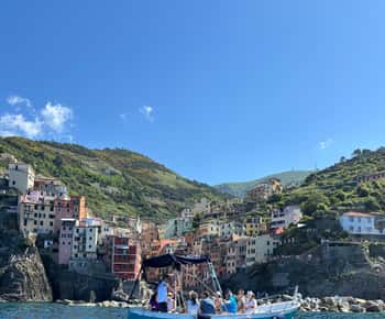 Riomaggiore: rondleiding per boot door Cinque Terre