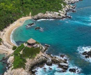 Customized Tayrona Trekking x 2 Days: Jungle, Beaches, and Indigenous Culture