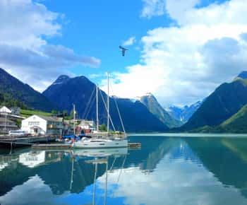 Full day private tour to Flåm