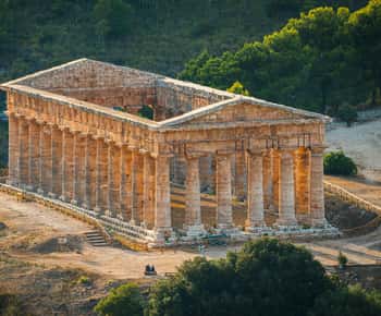 Desde Palermo: excursión de un día a Erice, Segesta y las Salinas