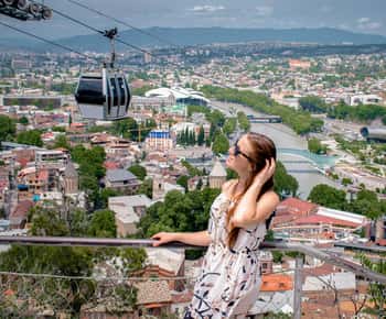 Old and New City Guided Tour with 2 Cable Car Rides