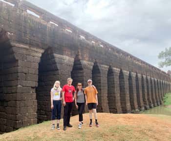 Traslado por carretera Phnom Penh - Siem Reap más visitas turísticas