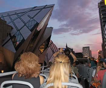 Toronto: Night Sightseeing Tour on a Double-Decker Bus