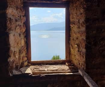 Northern Greece: Meteora, Zagori, & Prespa Lakes 9-Day Hike