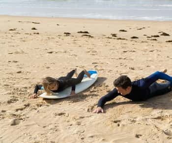 Whangamatā: Private Couple Surf Lesson