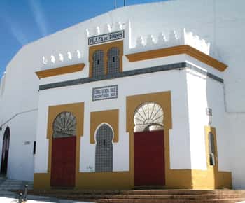 Ayamonte: Tapas, Traditions & Local Insights Walking Tour
