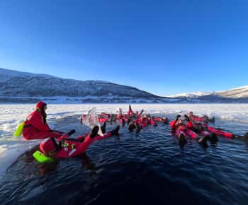 Tromsø: Galleggiare nell'Artico con snack e bevande