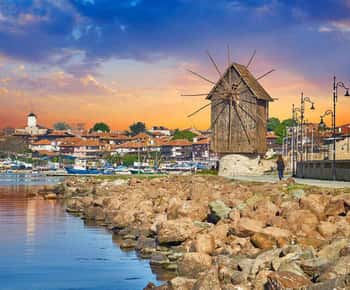 From Obzor: Full-Day Private Sightseeing Tour to Nessebar