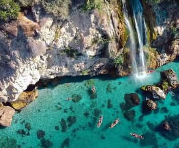 Nerja: Gratis kajakroute langs de kliffen van Nerja en Maro