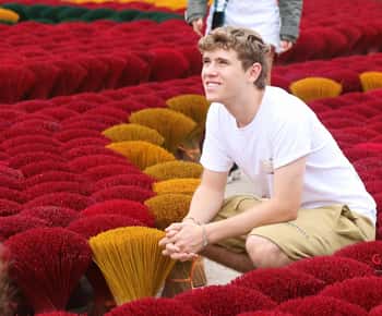 Hanoi's artisan trail:Incense Village,Hat,Lacquer & Train St