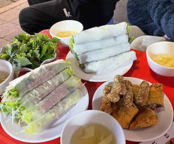 Hanoi Stroll & "Rolling" Street Food Walking Tour