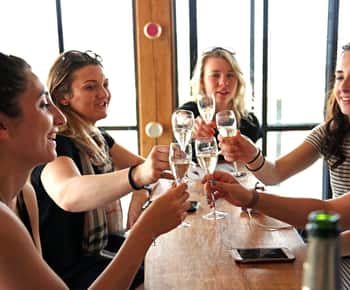 З Парижа: Одноденна поїздка до Шампані з 7 дегустаціями та обідом