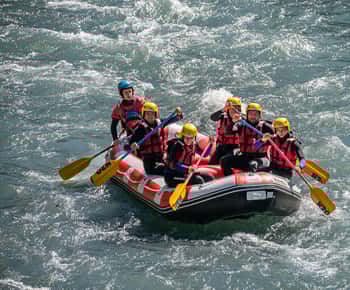 Alta Saboia: descida de rafting de descoberta e aperitivo