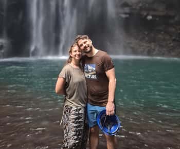 Surabaya: Excursão de 1 dia ao nascer do sol em Bromo e às Cataratas de Madakaripura