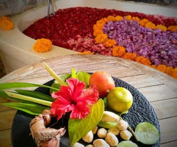 Bali: Ubud Luxury Spa Package with amidst rice field