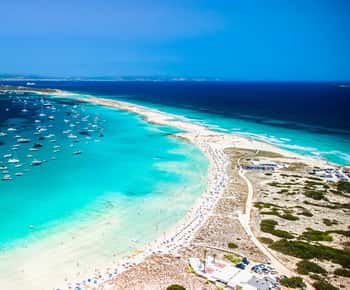 Ibiza: Hin- und Rückfahrt mit der Fähre nach Formentera ab Figueretas