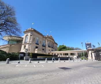 Buenos Aires: Hippodrome and Mosque of Palermo Walking Tour
