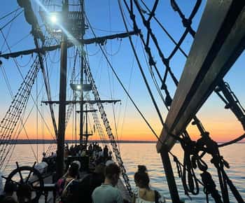 Gdansk: 20:30 Aftenkrydstogt med live musik på Black Pearl