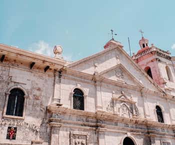 Cebu: Private Twin City Tour with Uphill Spots