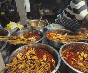 Chengdu：Eat Like a Local! Chengdu Street Food & Culture Tour