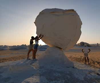 Cairo: Bahariya Oasis & White Desert A Private Day Adventure