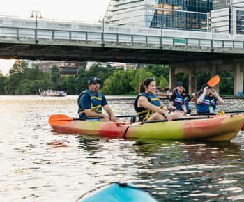 Austin: Kajaktour zur Fledermausbeobachtung bei Sonnenuntergang