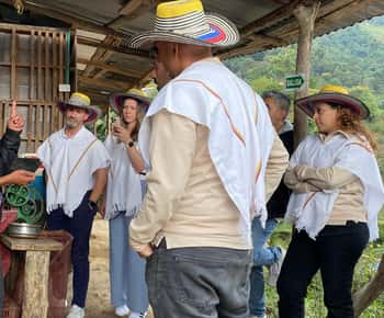 The Incredible Coffee Experience: Secrets of Medellín