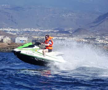 Tenerife: moto d'acqua doppia con pick-up (2 persone/1 moto d'acqua)