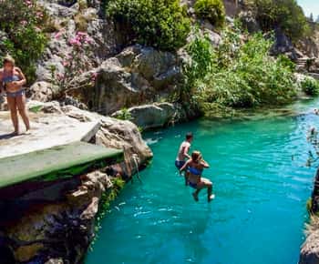 Da Albir o Benidorm: Escursione di un giorno alle cascate di Algar