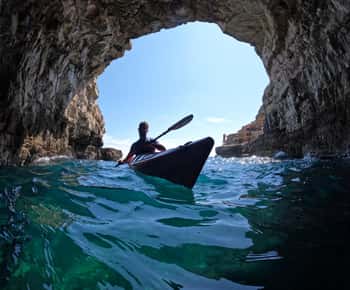 Pula : kayak, plongée avec tuba, saut de falaise, photos incluses