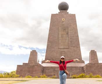 Quito: Mitad del Mundo, Monumento, Museodel Sol e Cráter
