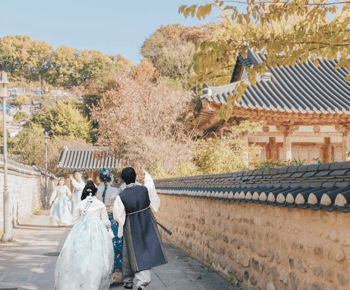 Seoul/Busan: Jeonju Hanok village with Hanbok Experience