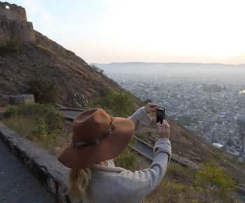 Jaipur: Tour with Nahargarh Sunrise or Monkey Temple Sunset