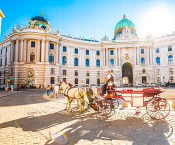 Hoppa över linjen Sisi Museum, Hofburg och trädgårdar Tour