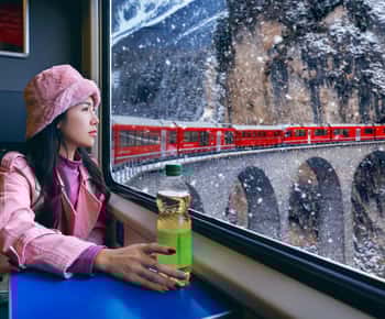 De Milão: Viagem de 1 dia a St. Moritz e Alpes com o Trem Vermelho Bernina